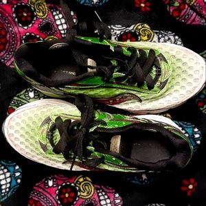 Saucony running shoes